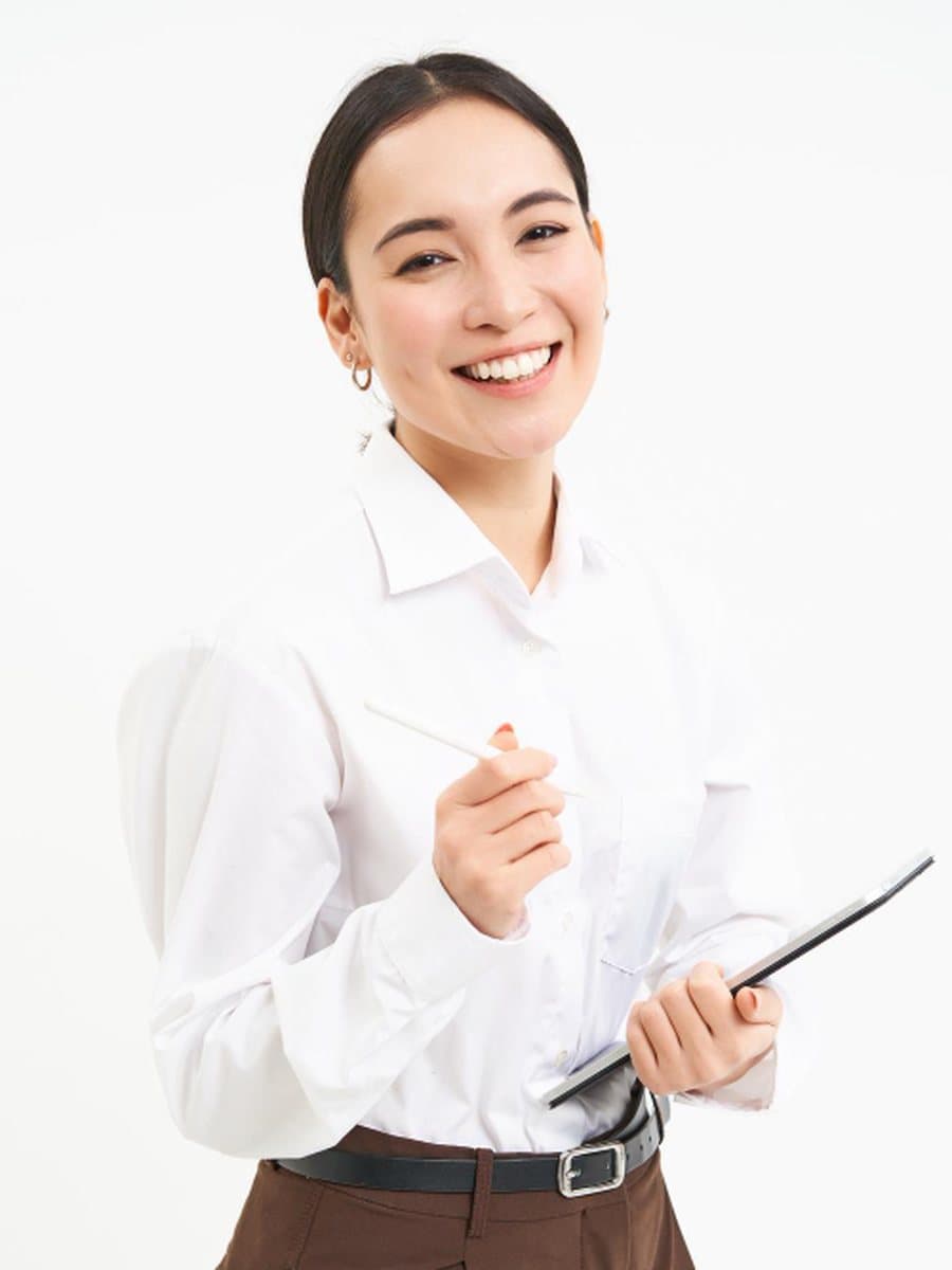 A Builders Desk professional with a tablet, ready to start work